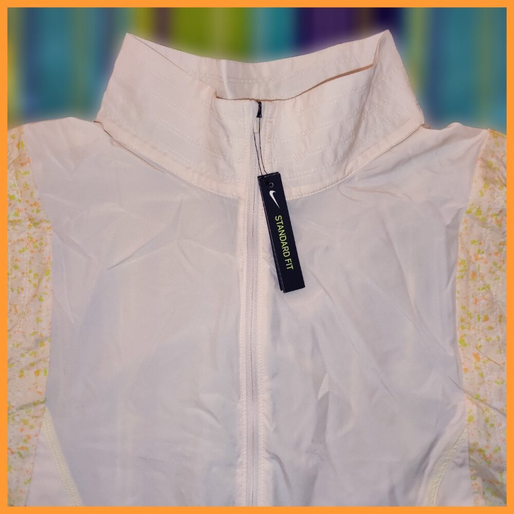 NWT Nike Icon Clash Packable Running Jacket CU8416-110 Beige Women's Plus 3X - Picture 4 of 16